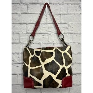 Bueno giraffe print shoulder bag.